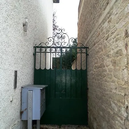 Apartment De La Tour